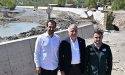 Verilen söz tutuldu: Köprünün kirişleri konuldu