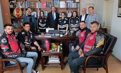 Motosiklet tutkunları gazetecilerle buluştu