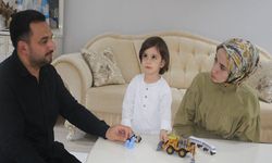 DMD hastası 3 yaşındaki Furkan Elmas için umut arayışı