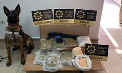 Büyük operasyon: 9 bin 900 ecstasy hap ele geçirildi