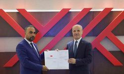 BARÜ Rektörü Prof. Dr. Ahmet Akkaya mazbatasını aldı