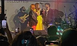 Güliz Ayla konserinde sürpriz evlilik teklifi