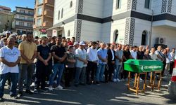 Denizde boğulan 11 yaşındaki Alperen Çağıran, son yolculuğuna uğurlandı