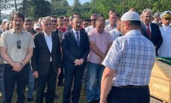 Şehit babası Ali Eroğlu’na son görev: Gözyaşlarıyla uğurlandı