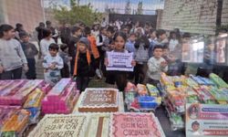 Rüzgarlımeşe İlkokulu'ndan 'Pastamızı çocuklar üflesin' bağışı