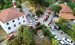 Çiftçi baba, oğlunun isteğini kırmadı, sünnet konvoyunu traktörlerle yaptı