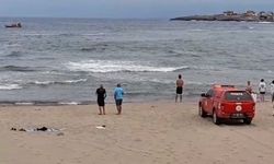 Denizde boğulma tehlikesi geçiren 2 kişi kurtarıldı, 1 kişi kayboldu