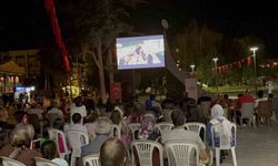 Duygu yüklü film açık havada izlendi