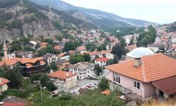 Kaya düşmesi riski altındaki evler için tahliye kararı: 30 gün süre verildi