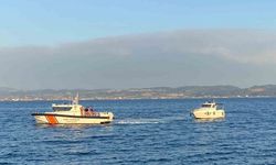 Tekne faciası son anda önlendi: 3 kişiyi boğulmaktan sahil güvenlik kurtardı