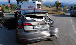 Yine aynı kavşak, yine kaza