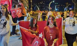 Zonguldak'ta Fener Alayı: Yüzlerce kişi yürüdü