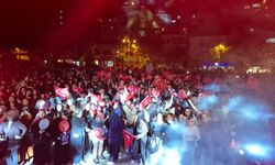 Zonguldak'ta muhteşem Fener Alayı: Yüzlerce kişi yürüdü