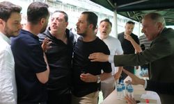 Kongrede arbede: Seçim ertelendi