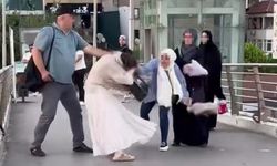 Üst geçitte hemcinsini darp etti