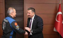 İlk Türk Astronot Alper Gezeravcı'dan Vali Osman Bektaşoğlu'na ziyaret