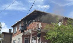 Korkutan yangın: Balkonda mahsur kalan anne ve bebeği itfaiye kurtardı