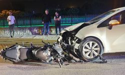 Otomobil ile kafa kafaya çarpışan motosiklet sürücüsü yaralandı