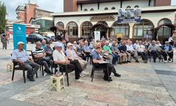 Üroloji Doktoru, cami önünde prostat hastalıklarını anlattı