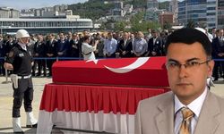 Duruşma sırasında hayatını kaybeden savcı için duygusal tören