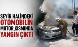 Seyir halindeki otomobilin motor kısmında yangın çıktı