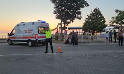 Yayaya çarpan motosikletin sürücüsü yaralandı