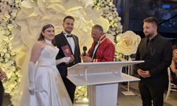 Başkan ve Başkan Yardımcısı dünür oldu: Muhtar, kızının nikahını kıydı