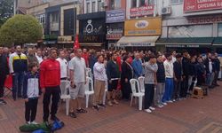 Kaymakam Adem Kaya Çaycuma'da milli maç heyecanını vatandaşlarla paylaştı