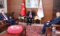 Mülkiye Başmüfettişi Neşet Akkoç’tan Vali Osman Hacıbektaşoğlu’na ziyaret
