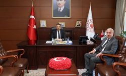 İl Genel Meclisi Başkanı Necdet Karaveli’den Vali Osman Hacıbektaşoğlu’na ziyaret