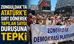 Zonguldak'ta Atatürk'e sırt dönerek yapılan saygı duruşuna tepki