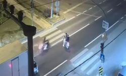 Motosikletlerin çarpışma anı görüntülendi
