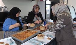 Evde oturmak yerine üretimi seçtiler: Yaptıkları ürünleri Türkiye'nin dört bir yanına gönderiyorlar