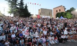 Çocukların neşesi konserle şenlendi