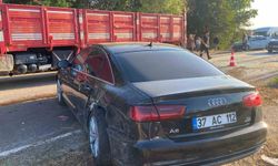 İki otomobil çarpıştı: 2 yaralı