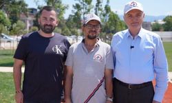 İyilik kazandı: Temizlik işçisinin örnek davranışı ödüllendirildi