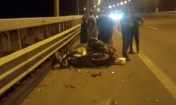 Kamyona arkadan çarpan motosikletin sürücüsü hayatını kaybetti