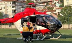 Üzerine kaynar su dökülen bebek için helikopter ambulans havalandı