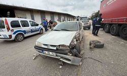SUV ile otomobil çarpıştı: 2 yaralı