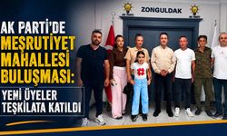 AK Parti’de Meşrutiyet Mahallesi Buluşması: Yeni Üyeler Teşkilata Katıldı