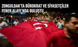 Zonguldak'ta bürokrat ve siyasetçiler Fener Alayı'nda buluştu