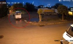 Çevreyi kirleteceklerdi, kamerayı görünce geri topladılar