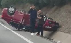 Kontrolden çıkan otomobil takla attı