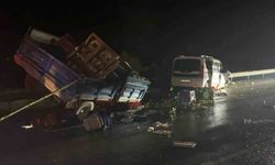 3 aracın karıştığı kazada 2 kişi öldü, 3 kişi yaralandı
