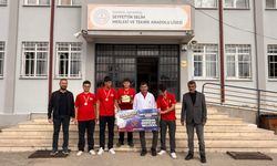 Rakiplerin çalıştıramadığı devreyi tek denemede çalıştırarak TEKNOFEST'de birinci oldular