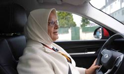 Başkan Faruk Özlü ve Milletvekili Ayşe Keşir yerli otomobil ile yollara çıktı