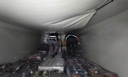 Durdurulan tırda 95 bin paket elektronik sigara tütünü ele geçirildi