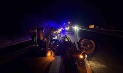 Motosiklet traktöre çarptı: 1 yaralı