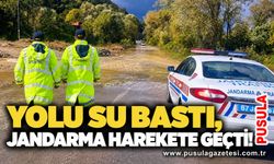 Yolu su bastı, jandarma harekete geçti!