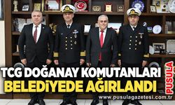 TCG Doğanay komutanları belediyede ağırlandı